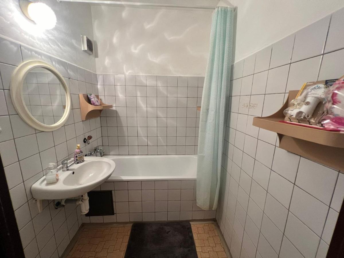Апартаменты Apartman Solid, Братислава Экстерьер фото